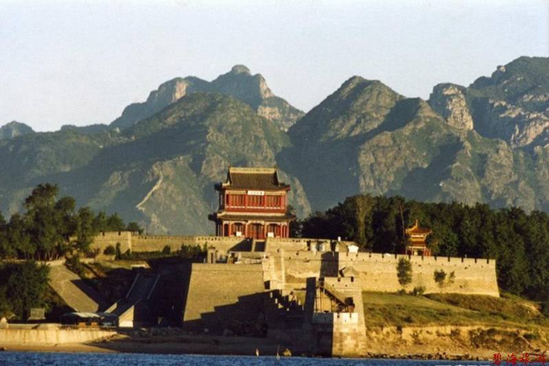 超值“山海關(guān)十年暢游卡”（包含天下第一關(guān)、老龍頭、角山、長壽山、孟姜女廟等九大景區(qū)）